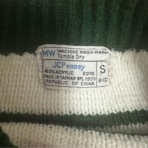 Vintage JCPenney acrylic green white and yellow sweater size 8 - Picture 2 of 4